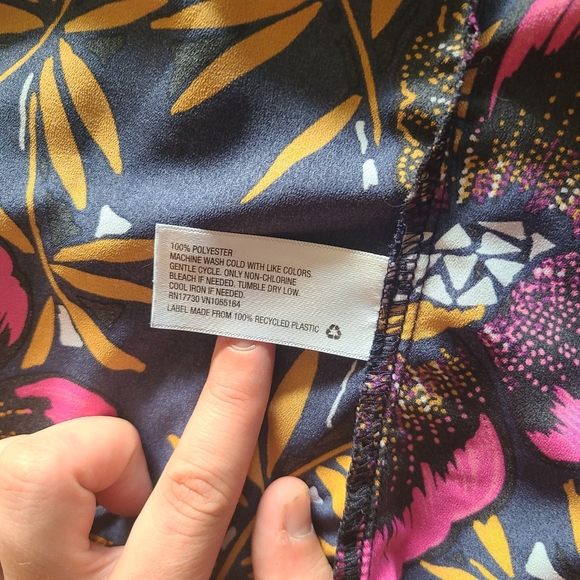 Floral Wrap Top - Picture 6 of 7